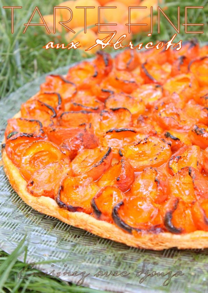 Fine tart with fresh apricots (puff pastry) Pctr UP